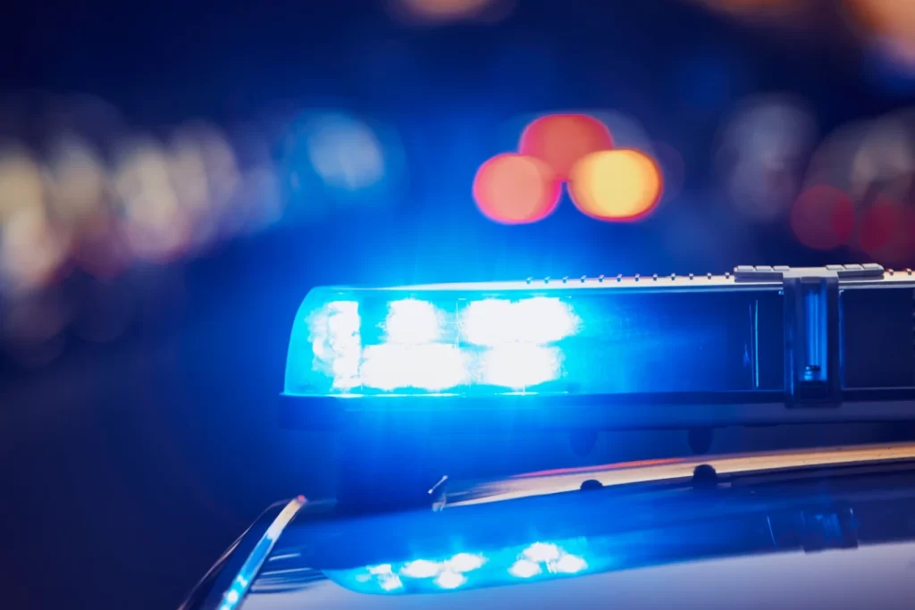 emergency-vehicle-lights-illuminate-the-nighttime